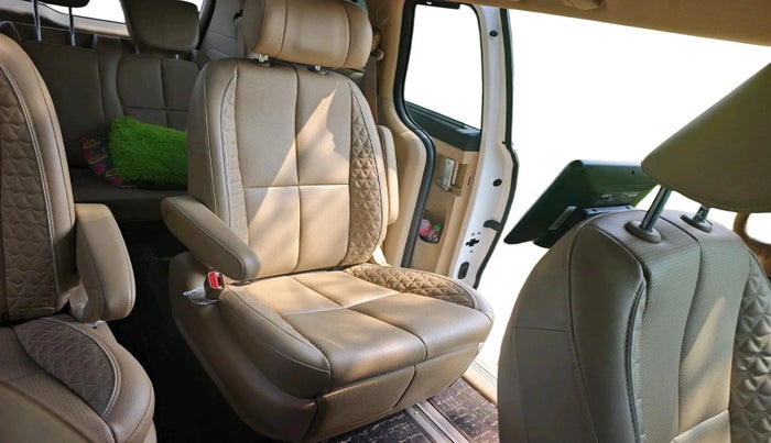 2022 KIA CARNIVAL LIMOUSINE PLUS 2.2 7 STR, Diesel, Automatic, 40,431 km, interior