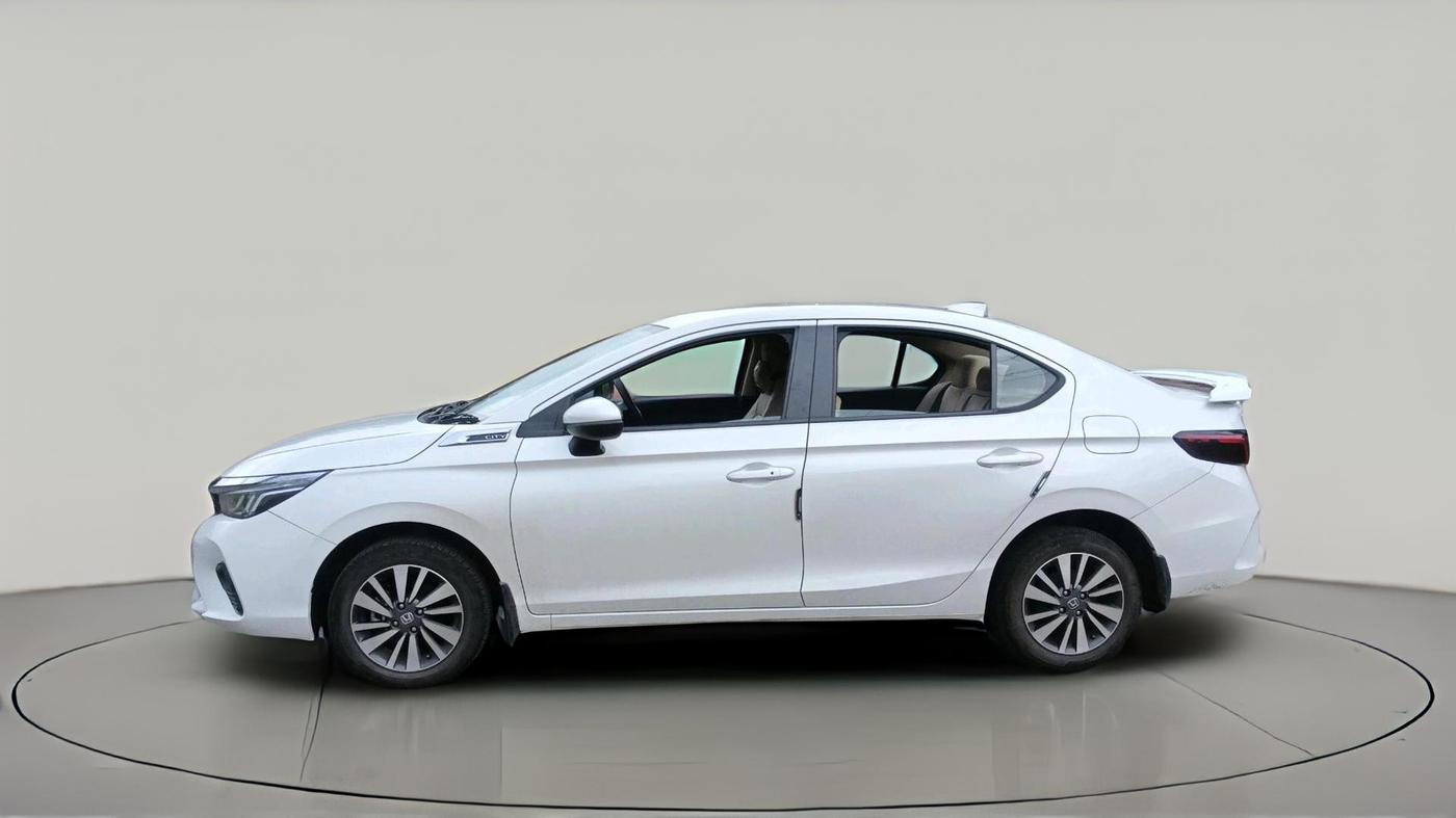 2024 Honda City 1.5L I-VTEC V, Petrol, Manual, 1,22,589 km, exterior