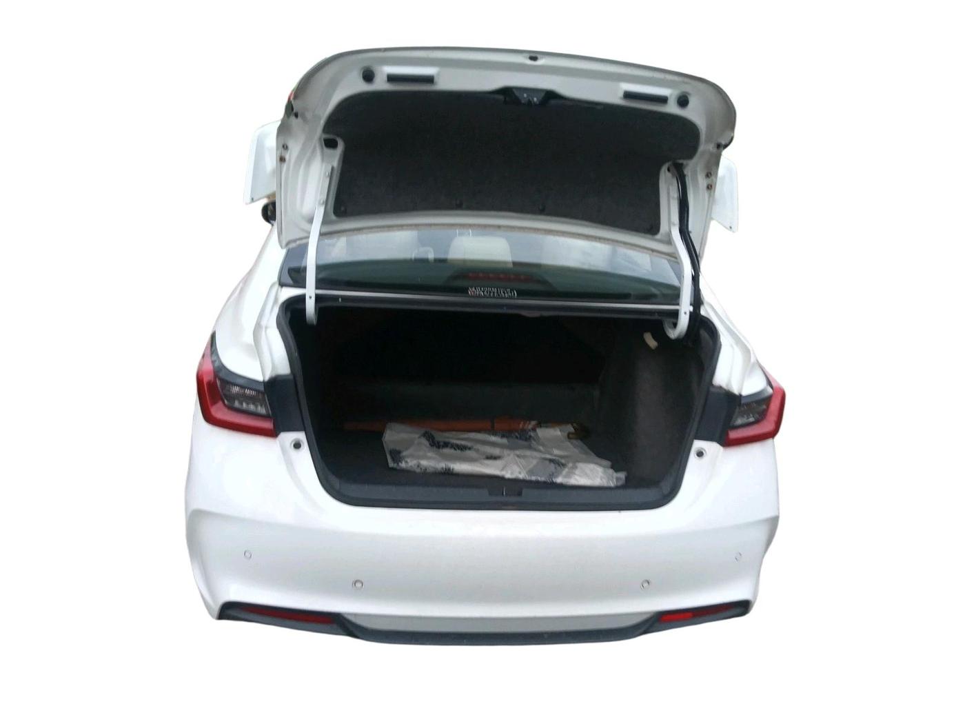 2024 Honda City 1.5L I-VTEC V, Petrol, Manual, 1,22,589 km, exterior