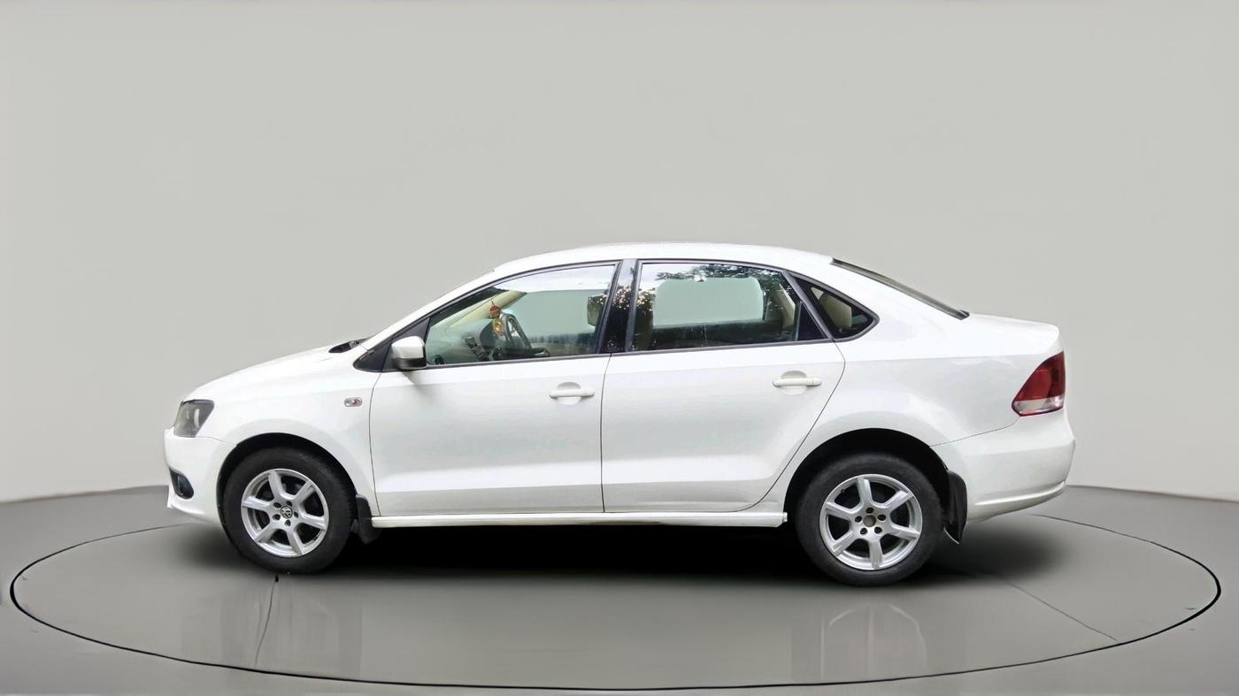 2014 Volkswagen Vento HIGHLINE DIESEL 1.6, Diesel, Manual, 1,08,517 km, exterior