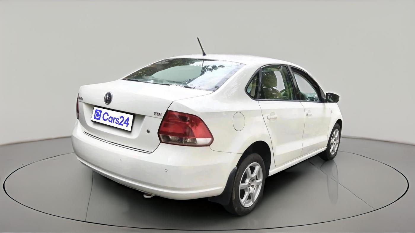 2014 Volkswagen Vento HIGHLINE DIESEL 1.6, Diesel, Manual, 1,08,517 km, exterior
