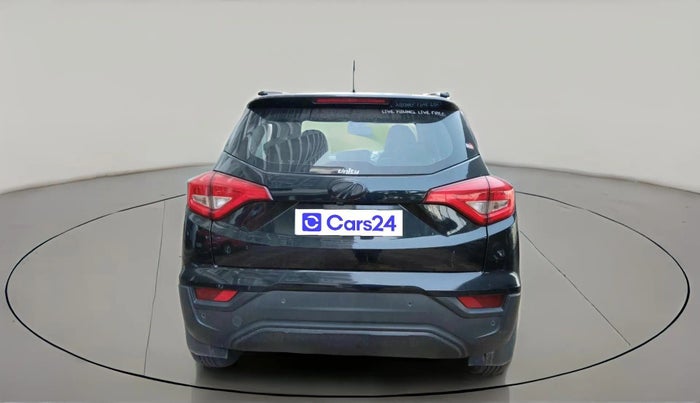 2020 Mahindra XUV300 W6 1.5 DIESEL, Diesel, Manual, 1,07,061 km, exterior