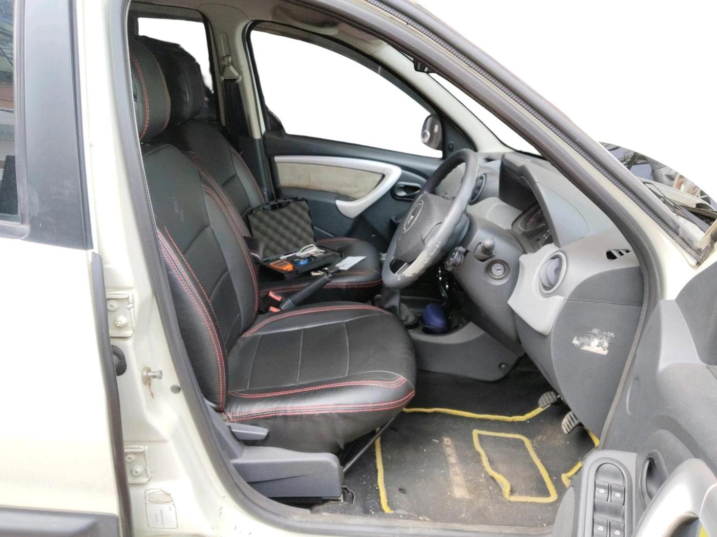 2014 Renault Duster 110 PS RXL DIESEL, Diesel, Manual, 73,439 km, interior