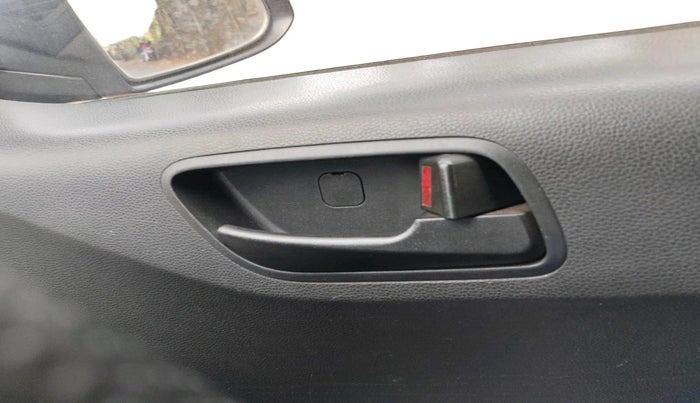 2014 Hyundai Xcent BASE 1.1, Diesel, Manual, 1,35,167 km, interior