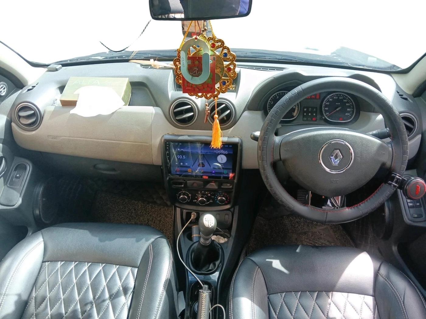 2014 Renault Duster 110 PS RXL ADVENTURE, Diesel, Manual, 1,31,879 km, interior