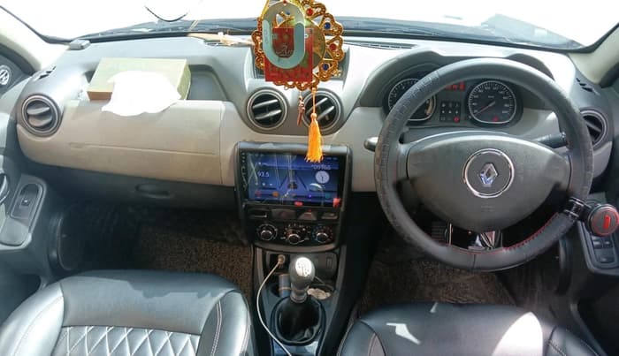 2014 Renault Duster 110 PS RXL ADVENTURE, Diesel, Manual, 1,31,879 km, interior