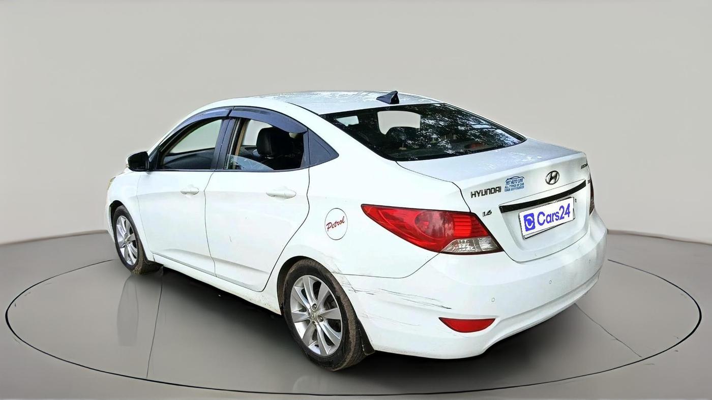 2012 Hyundai Verna FLUIDIC 1.6 VTVT SX, CNG, Manual, 91,811 km, exterior