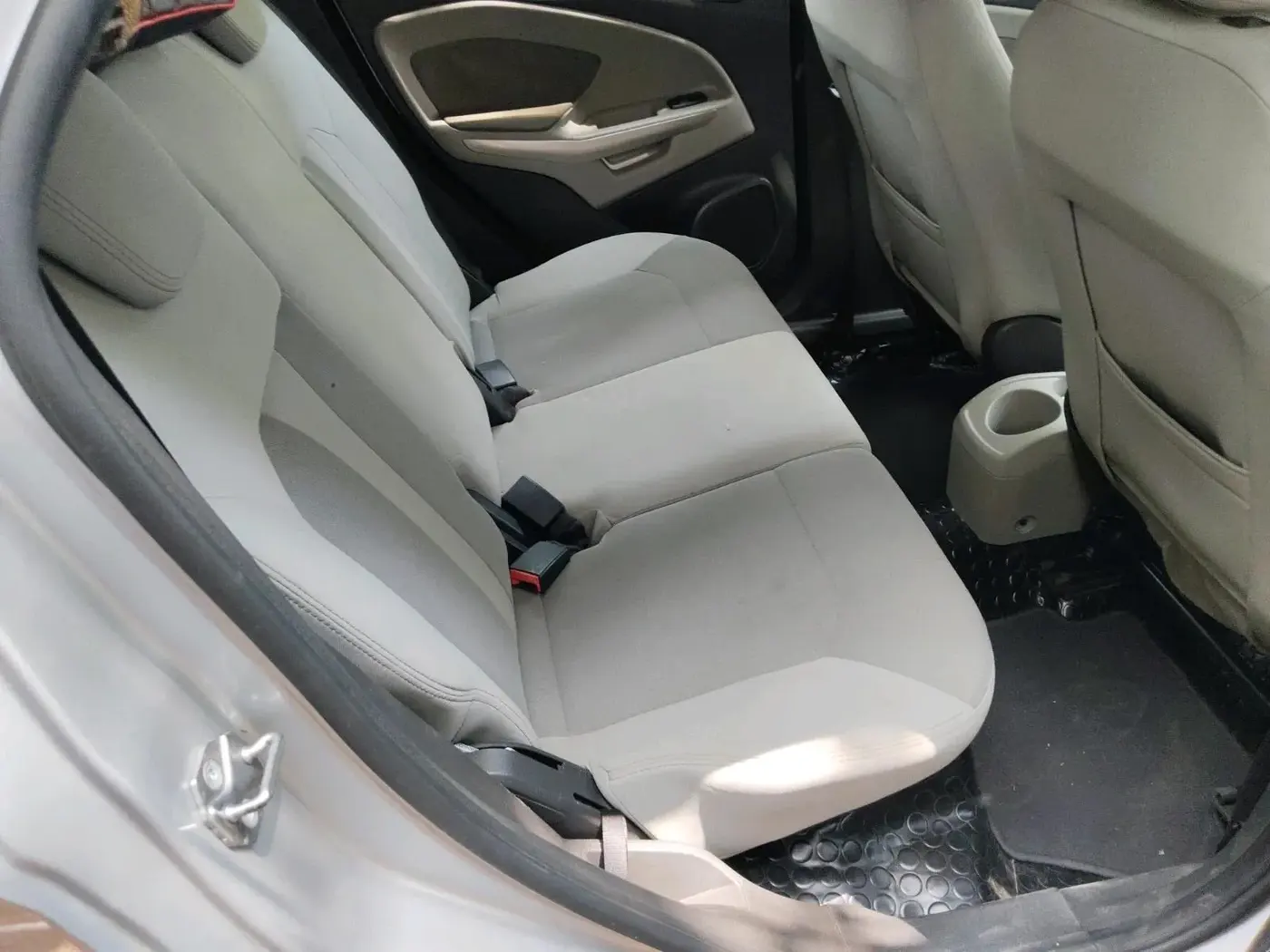 2016 Ford Ecosport TREND 1.5L DIESEL, Diesel, Manual, 1,28,138 km, interior