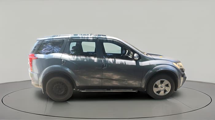 2014 Mahindra XUV500 W6, Diesel, Manual, 97,399 km, exterior