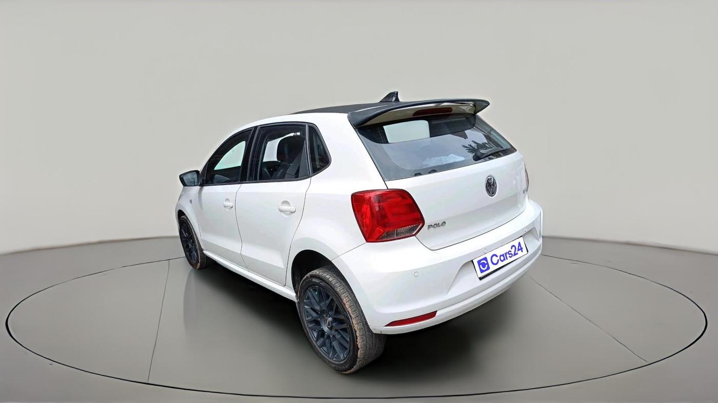 2014 Volkswagen Polo COMFORTLINE 1.5L, Diesel, Manual, 1,30,779 km, exterior