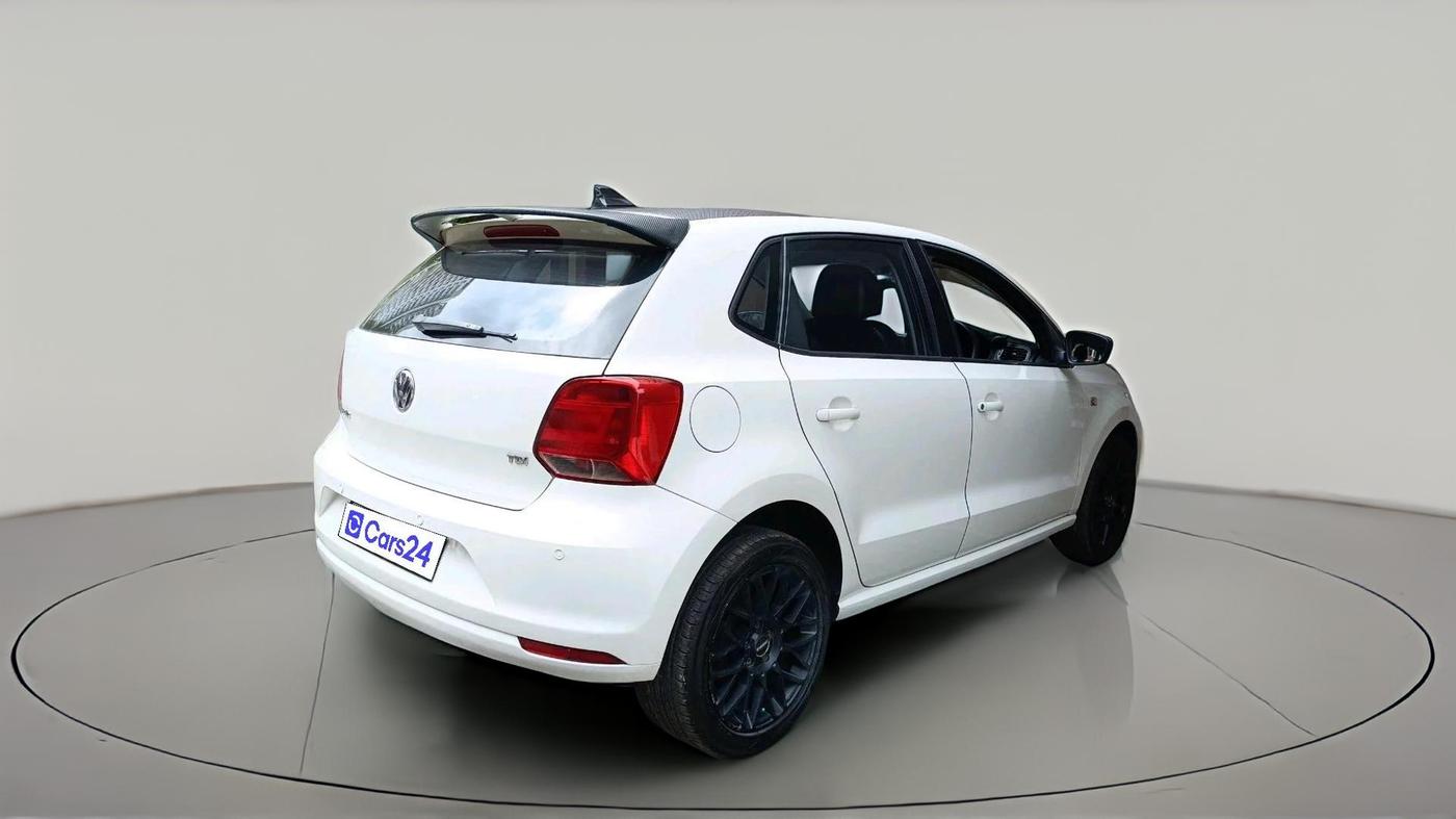 2014 Volkswagen Polo COMFORTLINE 1.5L, Diesel, Manual, 1,30,779 km, exterior