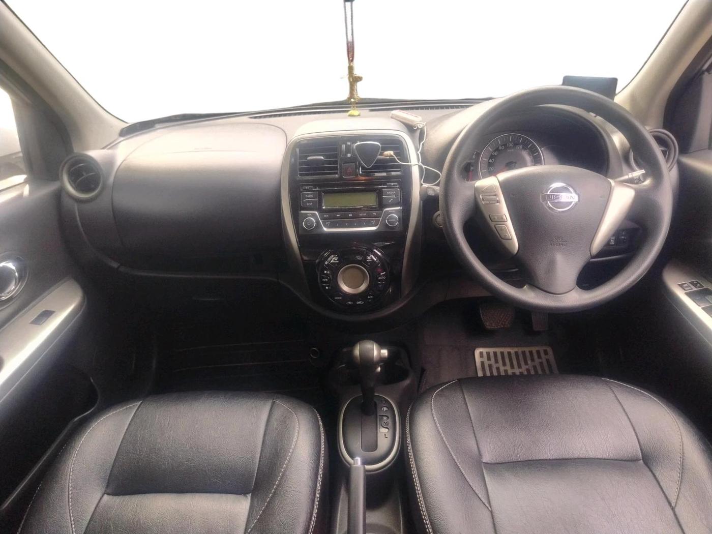2018 Nissan Micra XV CVT, Petrol, Automatic, 48,476 km, interior
