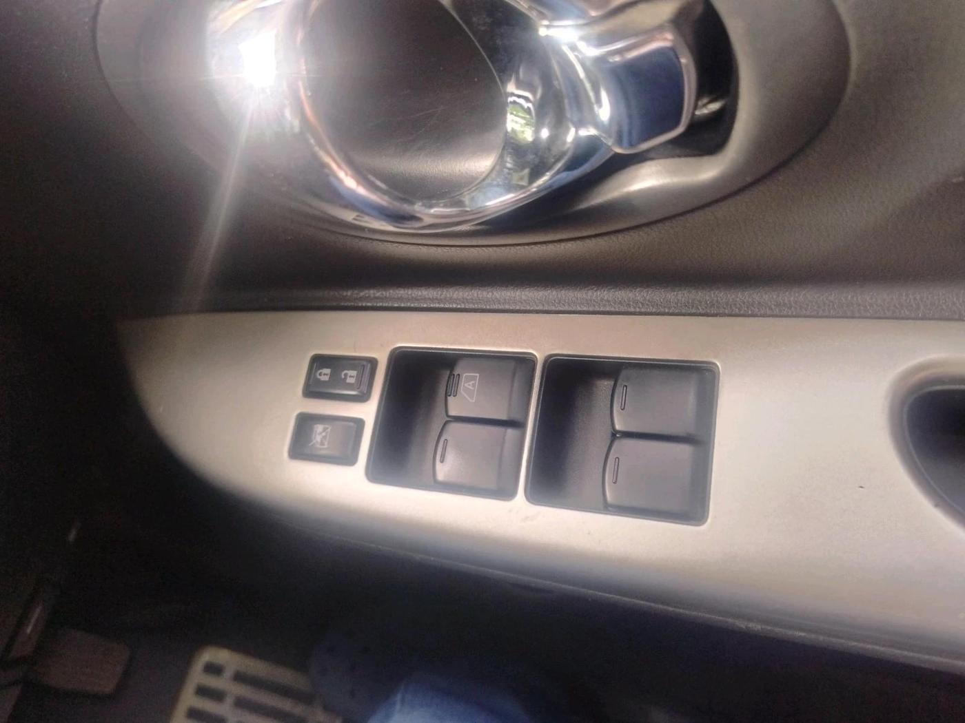2018 Nissan Micra XV CVT, Petrol, Automatic, 48,476 km, interior
