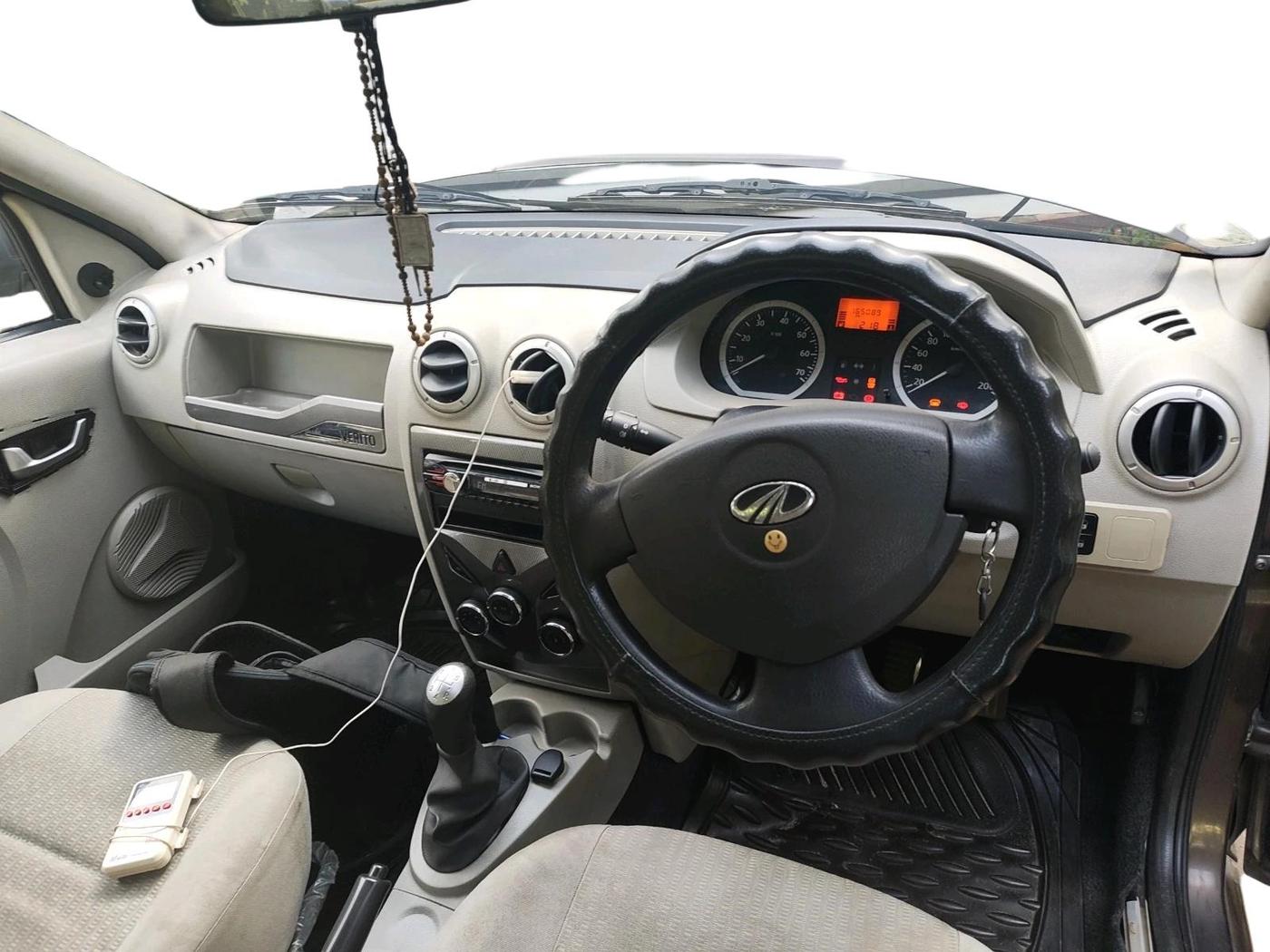 2012 Mahindra Verito 1.5 D4 BS III, Diesel, Manual, 1,65,089 km, interior