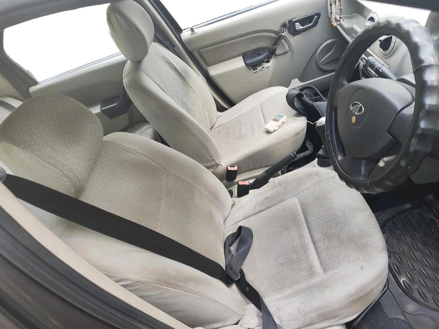 2012 Mahindra Verito 1.5 D4 BS III, Diesel, Manual, 1,65,089 km, interior