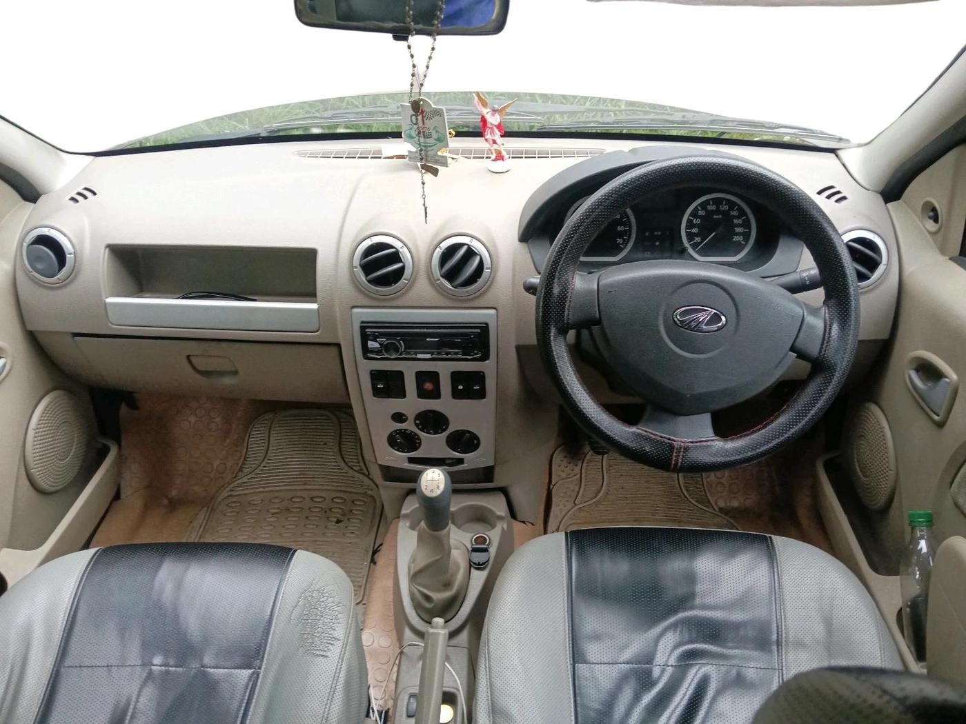 2011 Mahindra Verito 1.5 D4 BS III, Diesel, Manual, 1,15,317 km, interior