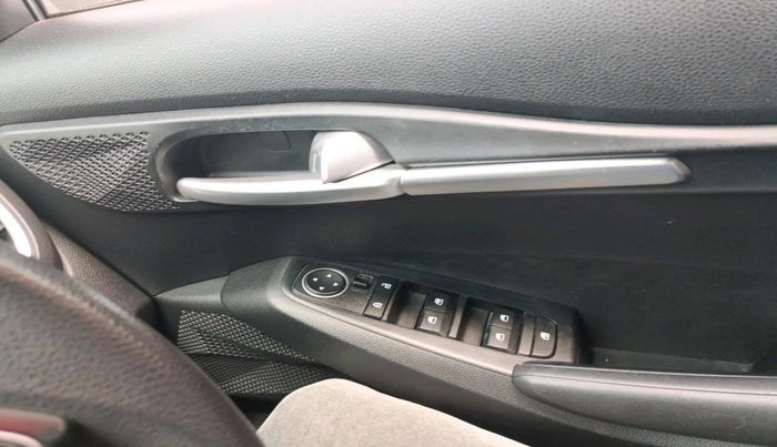 2019 KIA SELTOS HTK 1.5 PETROL, Petrol, Manual, 67,974 km, interior