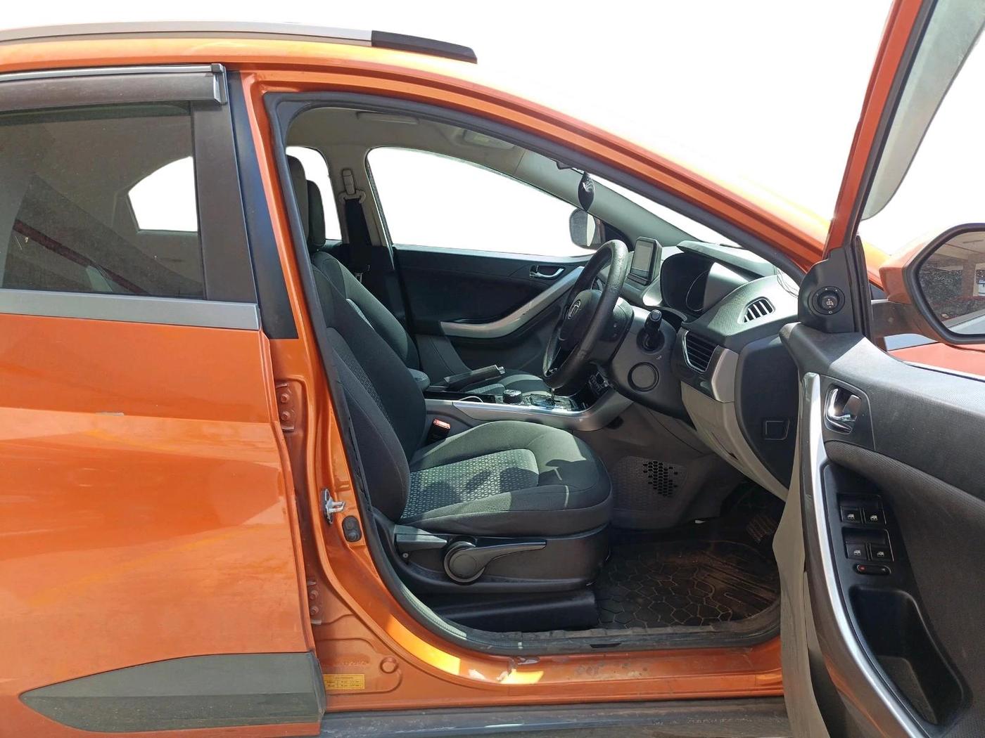 2018 Tata NEXON XZA PLUS DIESEL, Diesel, Automatic, 1,42,512 km, interior