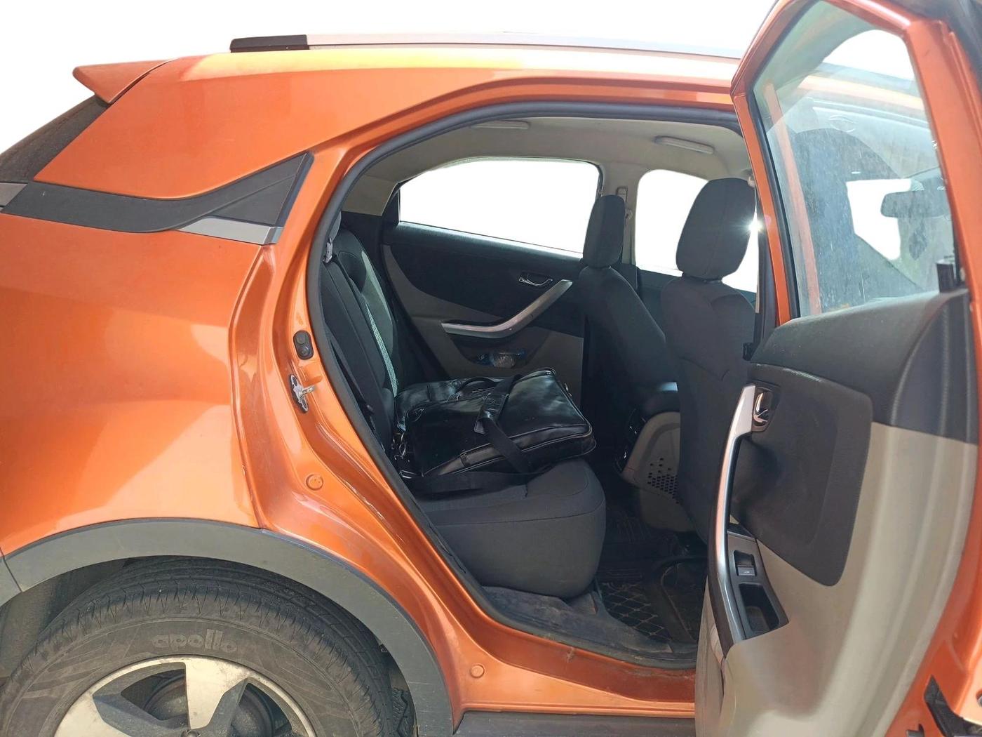2018 Tata NEXON XZA PLUS DIESEL, Diesel, Automatic, 1,42,512 km, interior