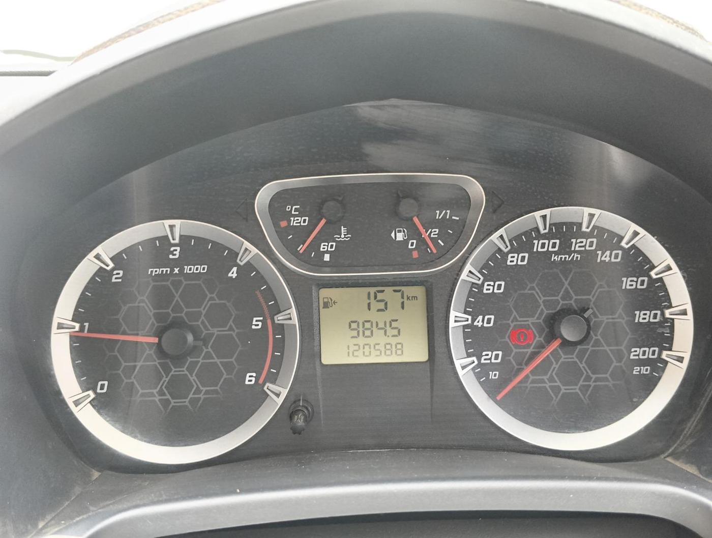 2011 Ford Classic CLXI 1.4 DIESEL, Diesel, Manual, 1,20,588 km, interior