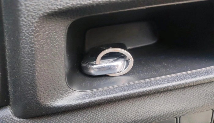 2016 Honda BR-V 1.5L I-VTEC V CVT, Petrol, Automatic, 67,219 km, interior