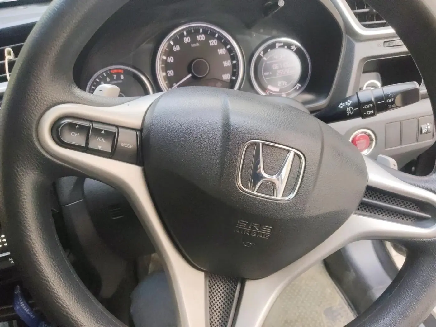 2016 Honda BR-V 1.5L I-VTEC V CVT, Petrol, Automatic, 67,219 km, interior