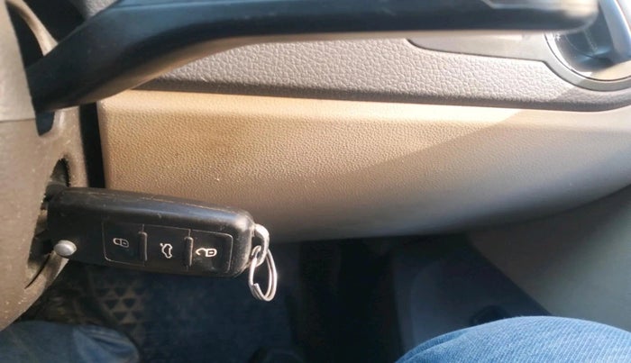 2018 Volkswagen Vento HIGHLINE PLUS 1.5 AT 16 ALLOY, Diesel, Automatic, 1,17,191 km, interior