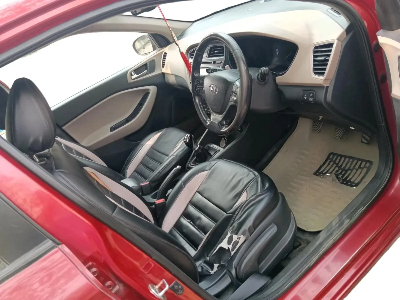 2015 Hyundai Elite i20 ASTA 1.4 CRDI, Diesel, Manual, 2,03,500 km, interior