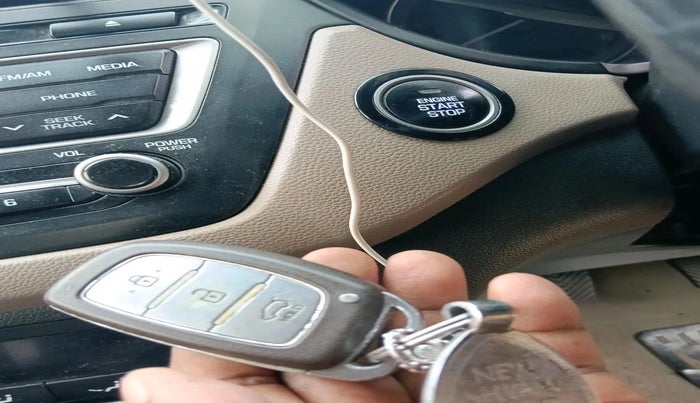 2015 Hyundai Elite i20 ASTA 1.4 CRDI, Diesel, Manual, 2,02,669 km, interior