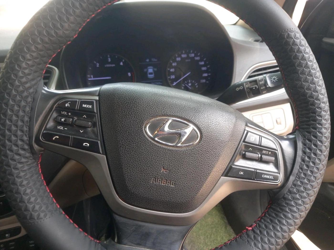 2018 Hyundai Verna 1.6 SX (O) CRDI MT, Diesel, Manual, 2,61,162 km, interior