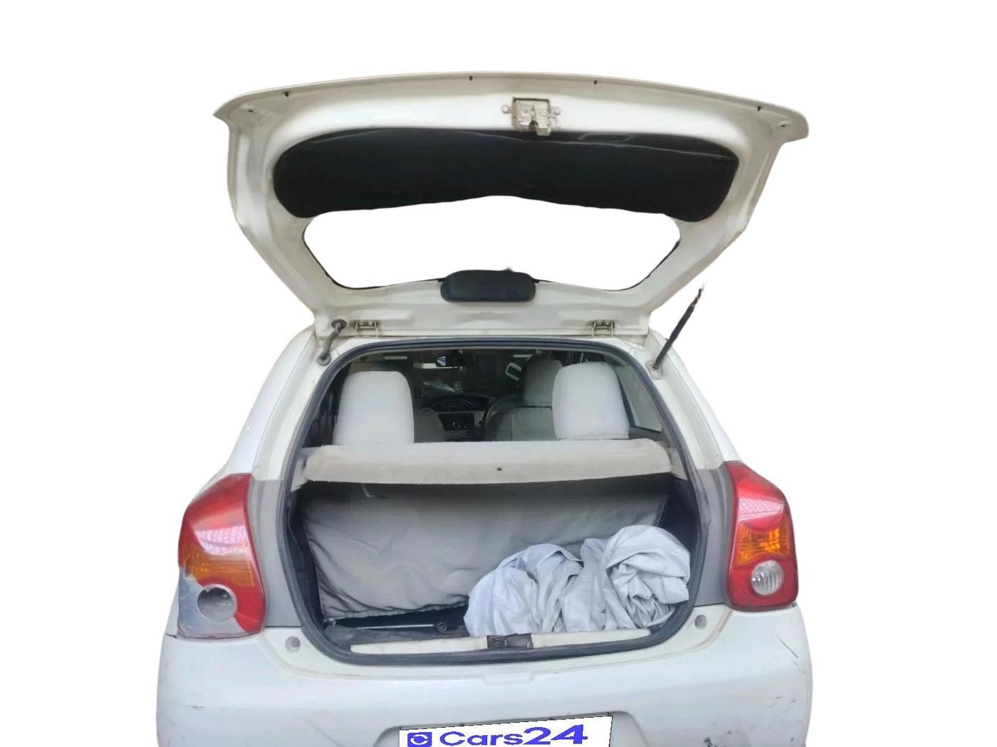 2014 Toyota Etios Liva GD, Diesel, Manual, 2,67,704 km, exterior