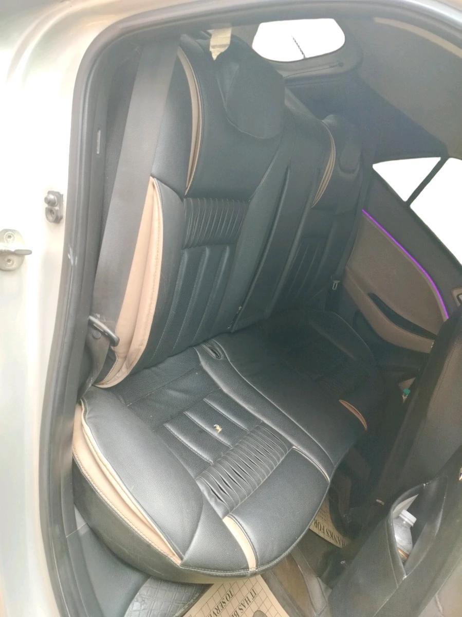 2018 Hyundai Elite i20 SPORTZ 1.4 CRDI, Diesel, Manual, 1,76,646 km, interior