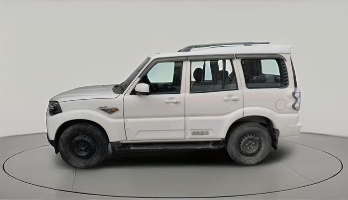 2017 Mahindra Scorpio S6 PLUS, Diesel, Manual, 1,70,662 km, exterior