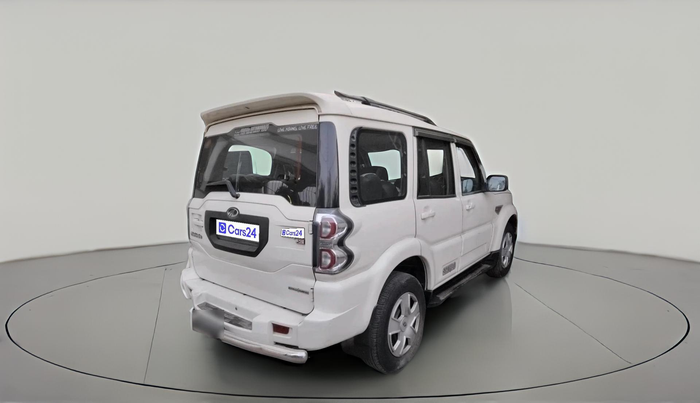 2017 Mahindra Scorpio S6 PLUS, Diesel, Manual, 1,70,662 km, exterior