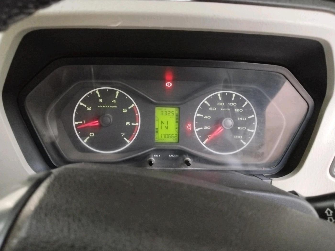 2017 Mahindra Scorpio S6 PLUS, Diesel, Manual, 1,70,662 km, interior