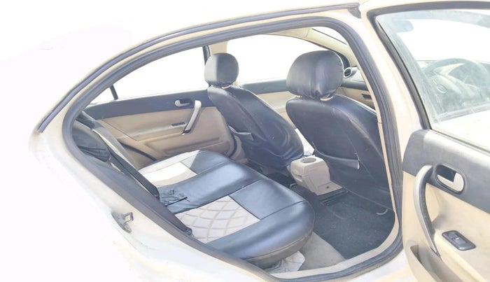 2012 Ford Fiesta STYLE DIESEL, Diesel, Manual, 1,19,523 km, interior