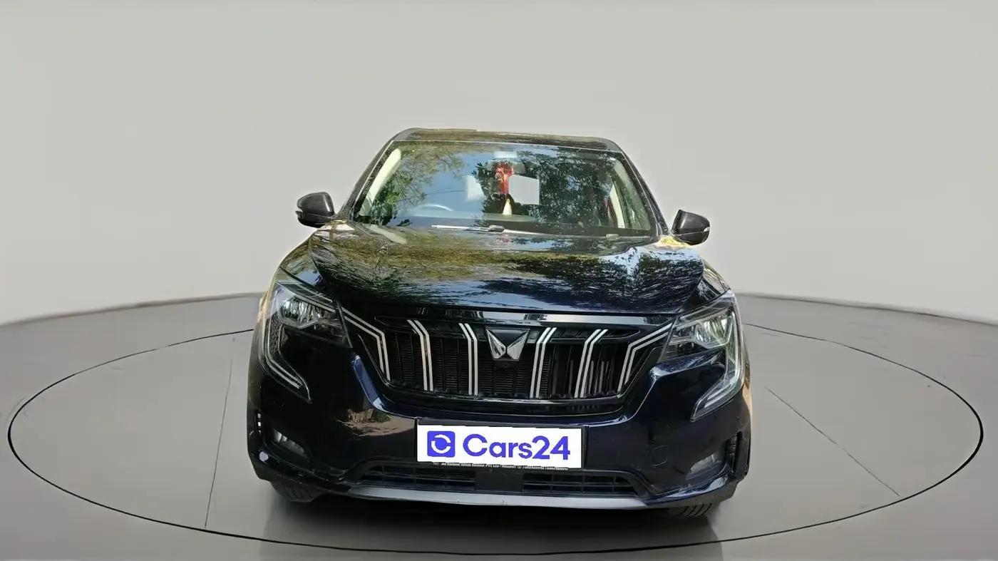 2022 Mahindra XUV700 AX 5 P MT 7 STR, Petrol, Manual, 23,148 km, exterior