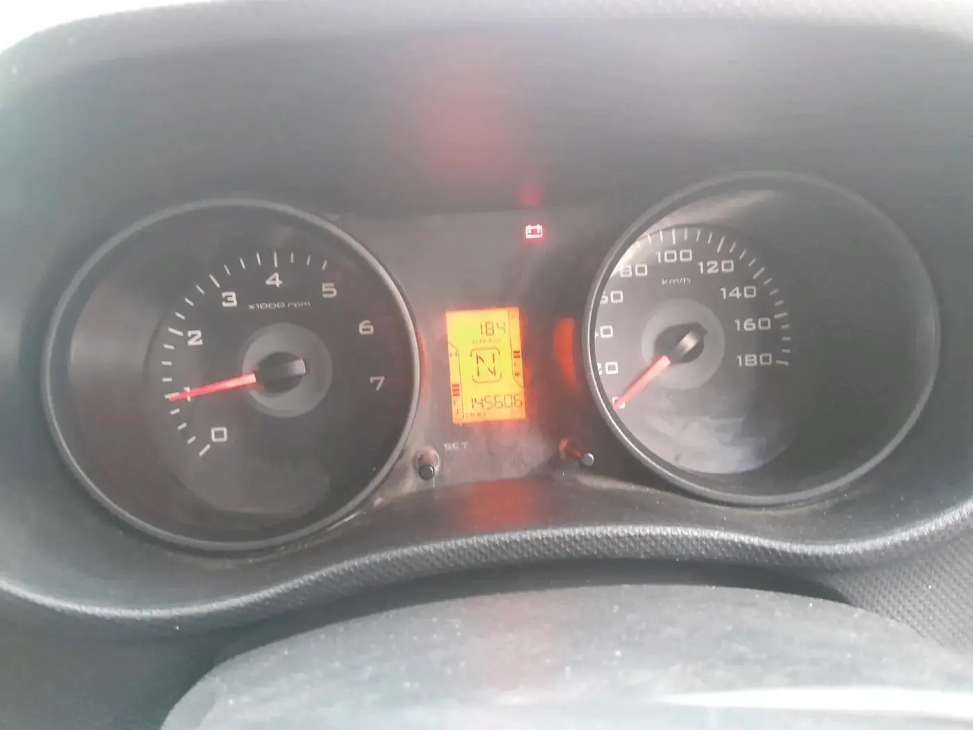 2015 Mahindra TUV300 T6 PLUS, Diesel, Manual, 1,45,606 km, interior