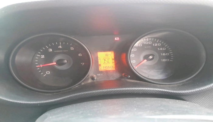 2015 Mahindra TUV300 T6 PLUS, Diesel, Manual, 1,45,606 km, interior