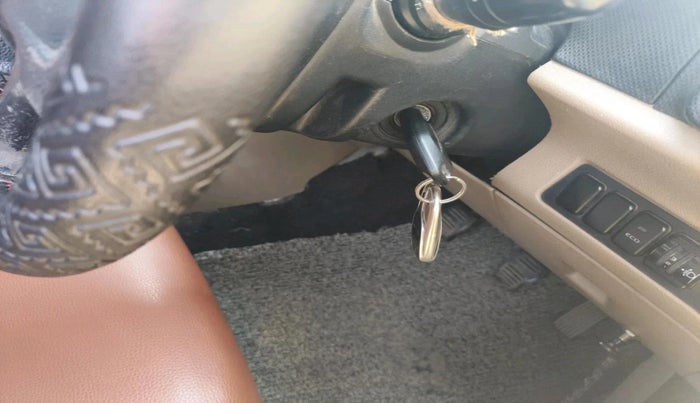 2015 Mahindra TUV300 T4, Diesel, Manual, 96,202 km, interior