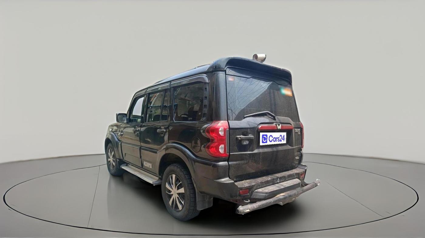2021 Mahindra Scorpio S5, Diesel, Manual, 1,04,498 km, exterior