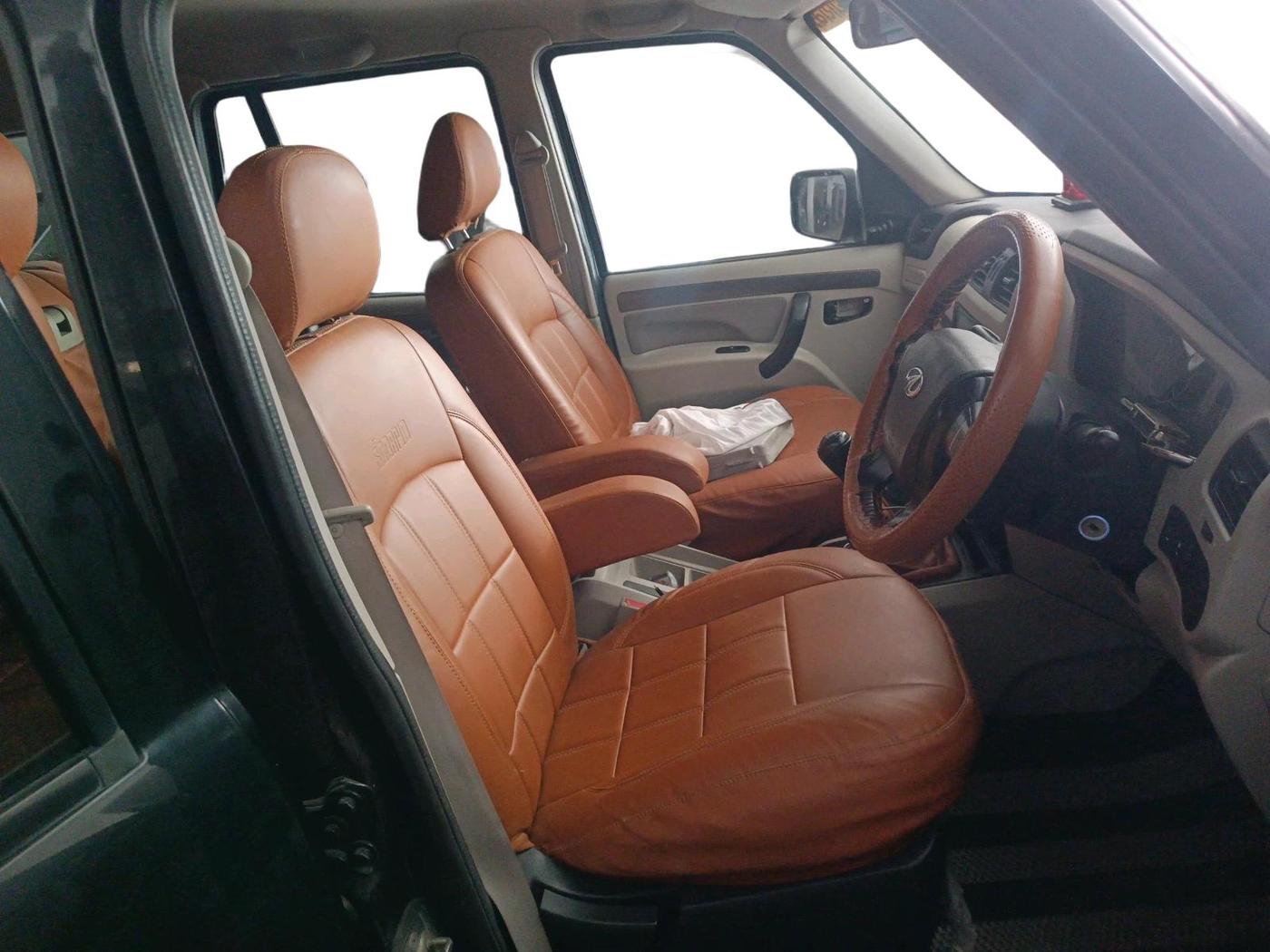 2021 Mahindra Scorpio S5, Diesel, Manual, 1,04,498 km, interior