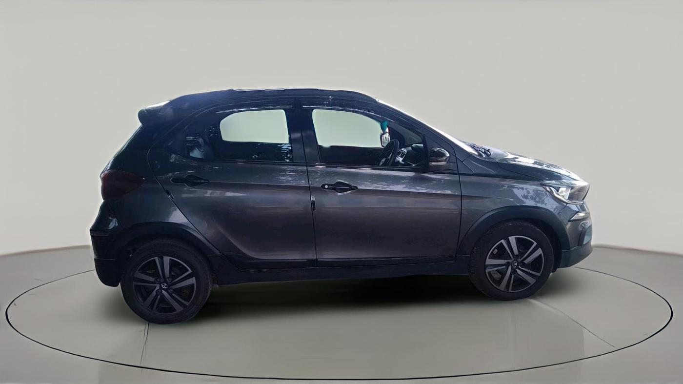 2021 Tata TIAGO NRG XZ AMT, Petrol, Automatic, 33,986 km, exterior