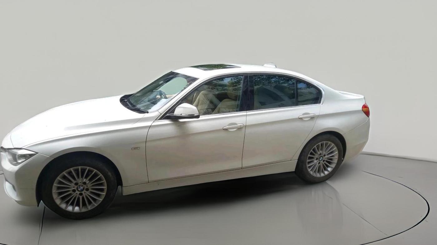 2015 BMW 3 Series 320D LUXURYLINE, Diesel, Automatic, 70,533 km, exterior