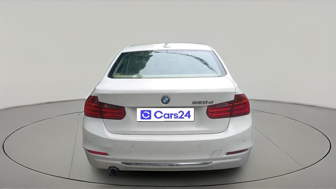 2015 BMW 3 Series 320D LUXURYLINE, Diesel, Automatic, 70,533 km, exterior