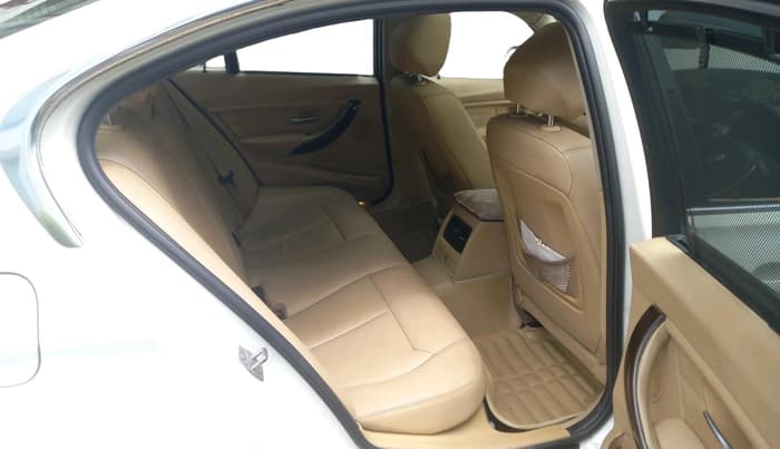2015 BMW 3 Series 320D LUXURYLINE, Diesel, Automatic, 70,533 km, interior