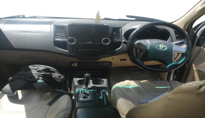 2014 Toyota Fortuner 3.0 4X2 AT, Diesel, Automatic, 4,29,080 km, interior