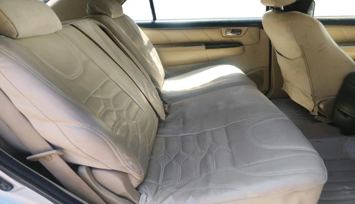 2014 Toyota Fortuner 3.0 4X2 AT, Diesel, Automatic, 4,29,080 km, interior