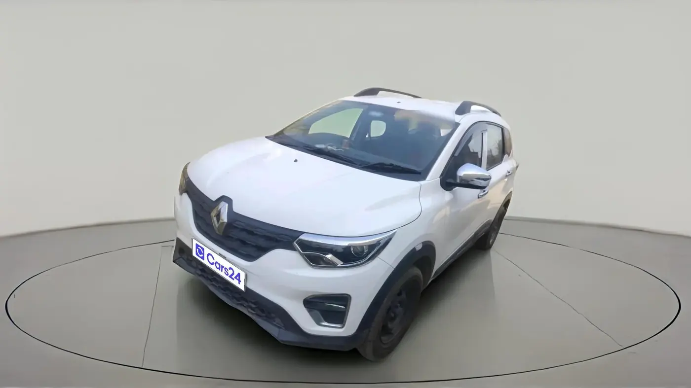 2024 Renault TRIBER RXE MT, Petrol, Manual, 44,105 km, exterior