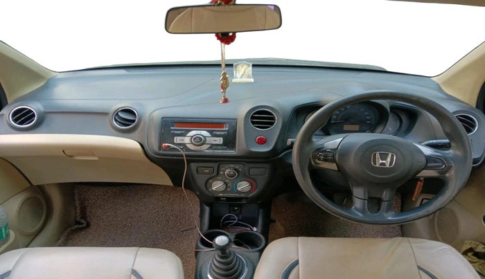 2015 Honda Amaze 1.2L I-VTEC S, Petrol, Manual, 1,06,047 km, interior